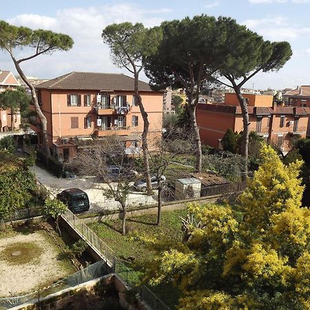 Apartmán Gilda Vacanze Metro Battistini Řím Exteriér fotografie